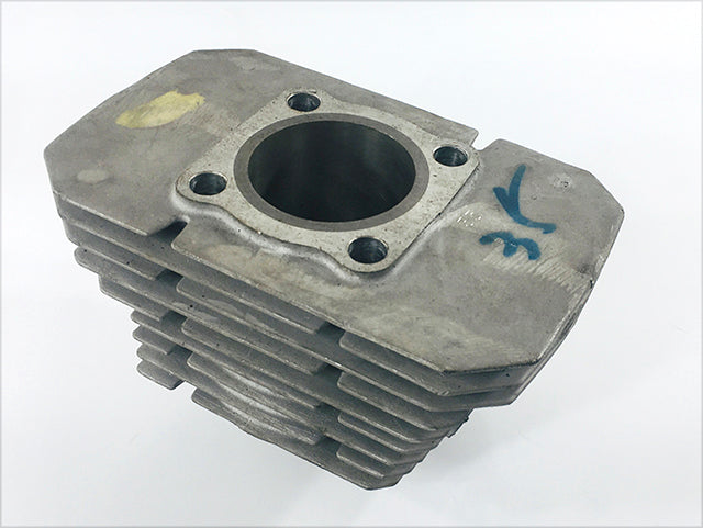 11005-051 NOS Kawasaki H1500 Cylinder - Center Type 2