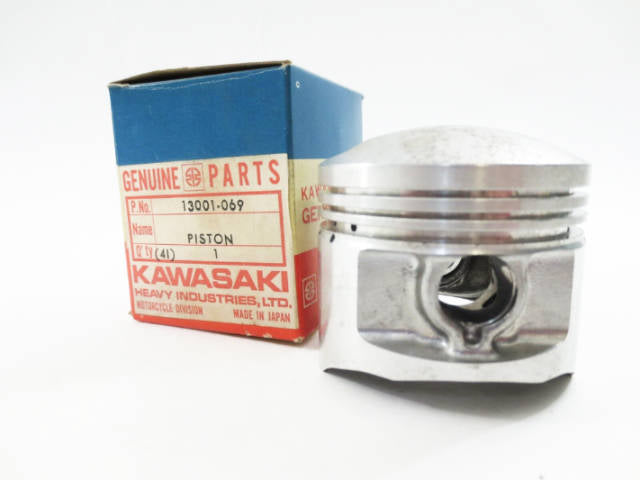 13001-069 NOS Kawasaki KZ400 Standard Piston