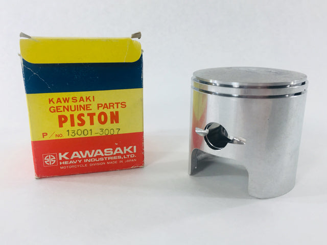 13001-3007 NOS Kawasaki Snowmobile SS44OA1 ST44AI Piston