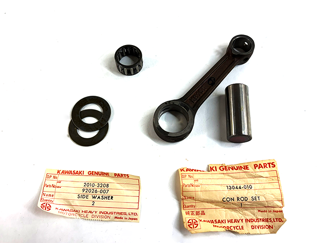 13044-010 NOS D1 Connecting Rod Set