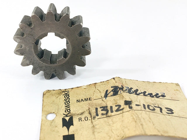 13129-1073 NOS Kawasaki 2nd Gear 15T