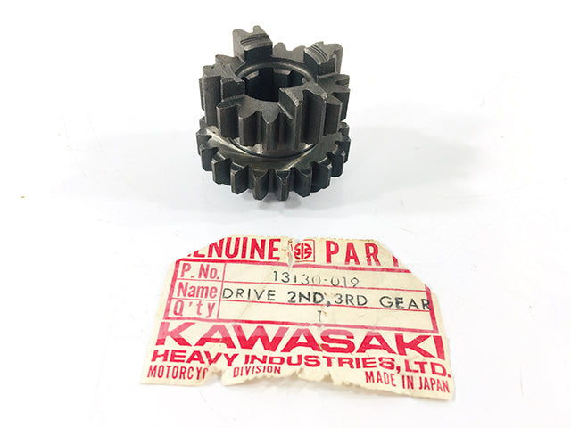 13130-019 NOS Kawasaki 2nd and 3rd Gear Drive Shaft G31M