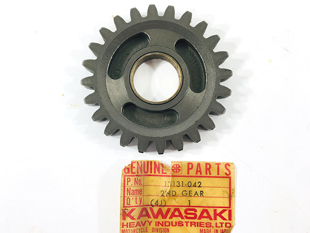 13131-042 NOS Kawasaki 2nd Gear Output Shaft 24T