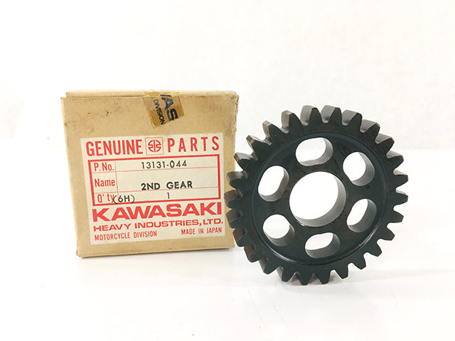 13131-044 NOS Kawasaki 2nd Gear Output Shaft 26T