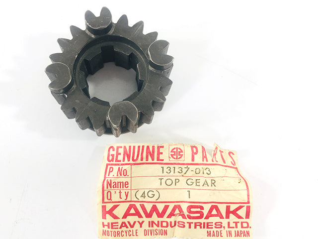 13137-013 NOS Kawasaki F5 F9 Top Gear Output Shaft 20T