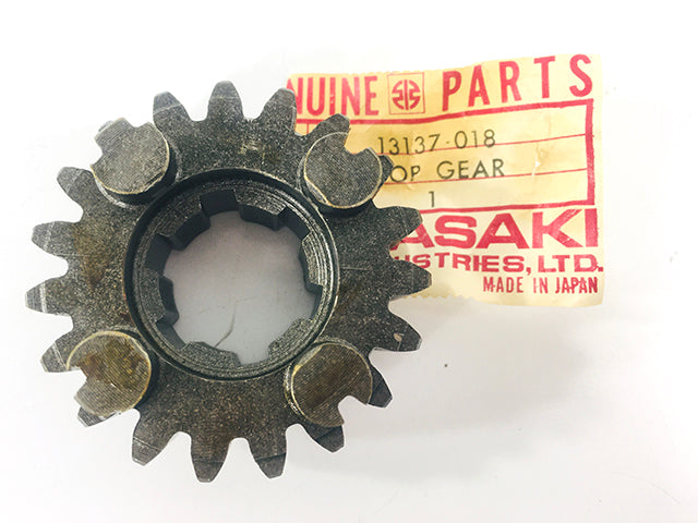 13137-018 NOS Kawasaki F81M Top Gear Output