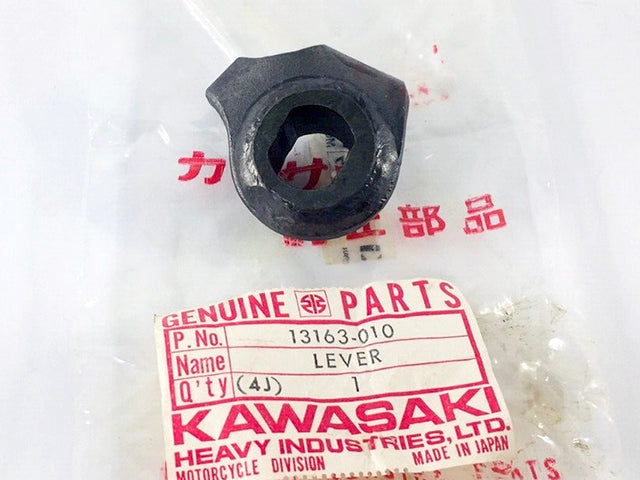 13163-010 NOS Kawasaki W1 W2 Change Lever
