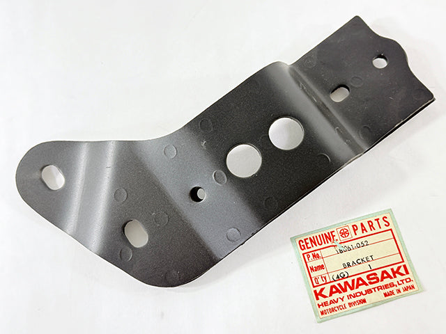 18061-052 NOS Kawasaki H2 750 Center Muffler Bracket