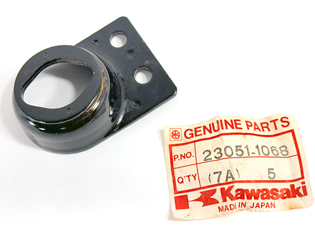23051-1068 NOS Kawasaki GPZ 305 GPZ 550 Left Turn Signal Bracket