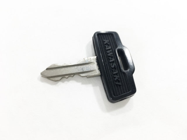 27008-048-94 NOS Kawasaki Black Top Key 194