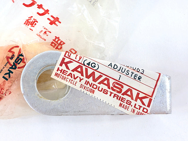 33040-063 NOS Kawasaki Z1 900 Chain Adjuster 74-75