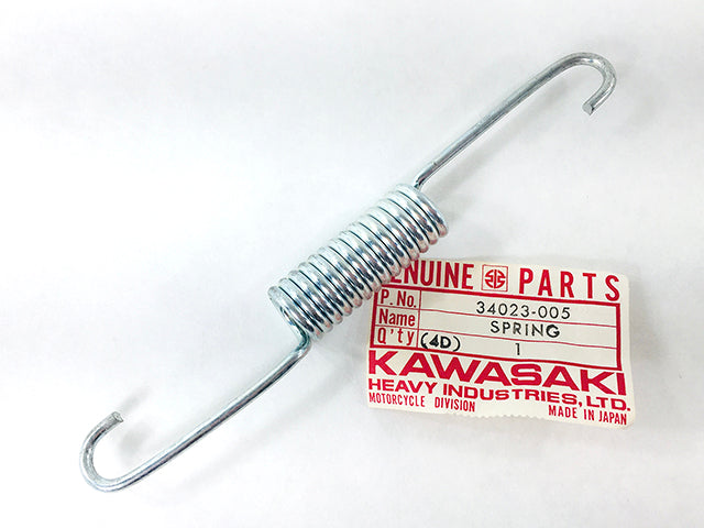 34023-005 NOS Kawasaki H1 500 Main Stand Spring