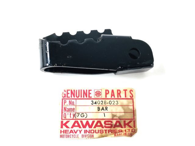 34028-023 NOS Kawasaki KD80 RH Footrest Bar