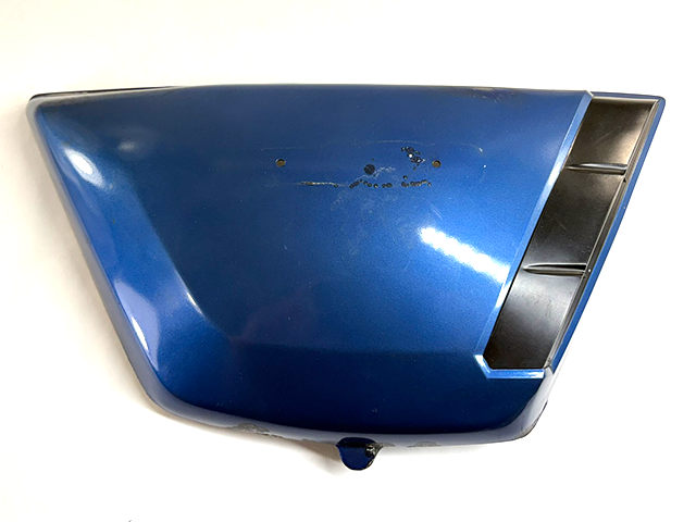 36007-053-4X Kawasaki KZ400 Right Side Cover Blue