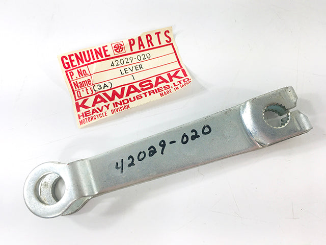 42029-020 NOS Kawasaki KE 100 Rear Brake Cam Lever