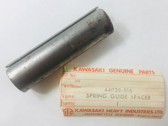44028-016 NOS Kawasaki G31M Fork Spring, Guide Spacer