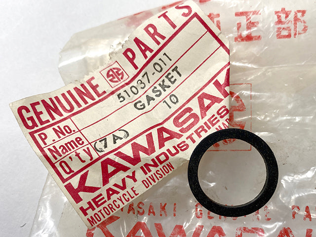 51037-011 NOS Kawasaki G3SS Fuel Petcock Cup Gasket KE175