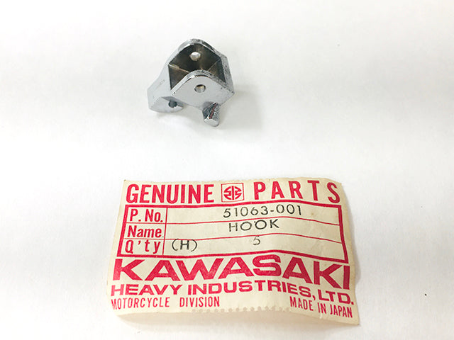 51063-001 NOS Kawasaki H1 H2 Gas Cap Hook