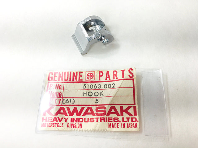 51063-002 NOS Kawasaki Z1 Gas Cap Hook