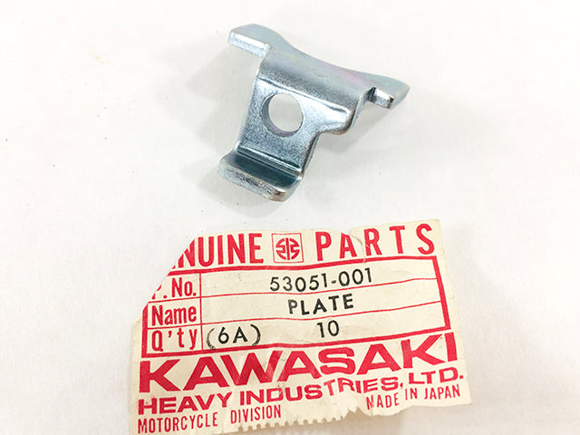 53051-001 NOS Kawasaki Seat Lock Plate Z1 900