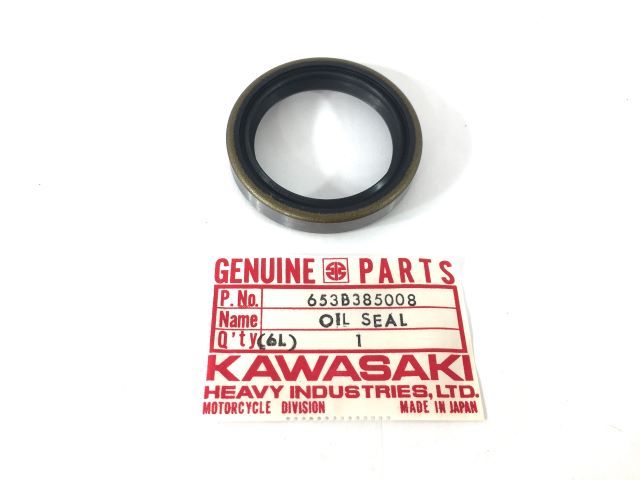 653B385008 NOS KE250 F11 Crank Case Seal