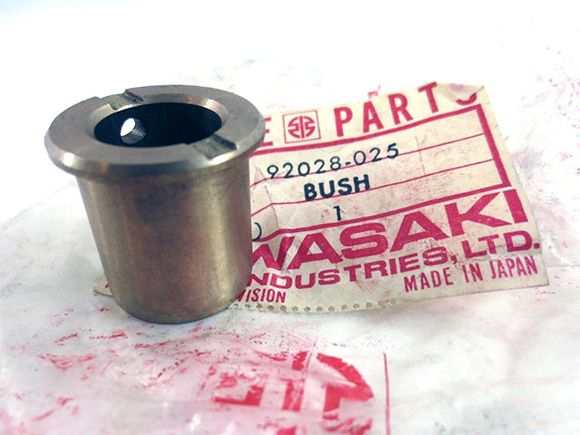 92028-025 NOS Kawasaki G3 G4 G5 KD80 KD100 KE100 Output Shaft Bushing