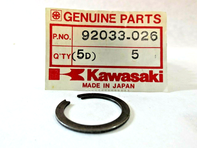 92033-026 NOS Kawasaki H2 750 Transmission Circlip