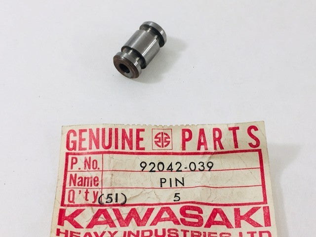 92042-039 NOS Kawasaki KZ750 Dowel Pin
