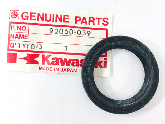 92050-039 NOS Kawasaki Oil Seal SC30426