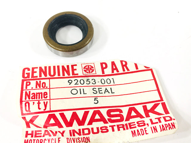 92053-001 NOS Kawasaki Oil Seal VB14246 KV75