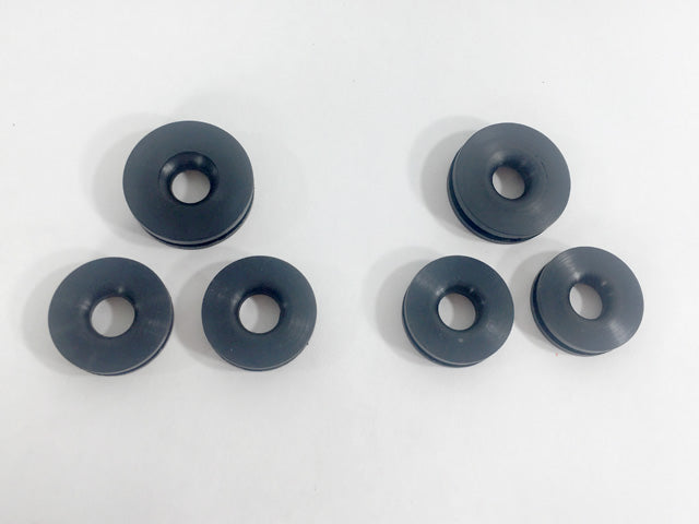 92071-064 / 92071-056 Kawasaki Z1 900 Side Cover Grommets Sidecover