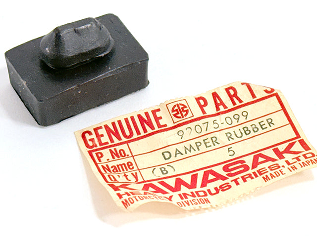 92075-099 NOS Kawasaki Z1 900 Rear Seat Rubber Bumper