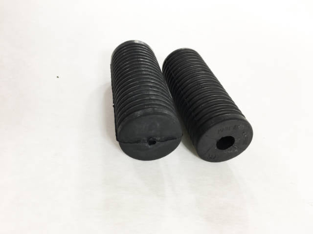 92076-009 NOS Kawasaki Rear Footpeg Rubbers H1 500 W1 A1 A7