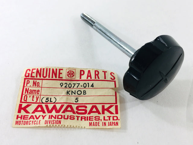 92077-014 Side Cover Knob W1, W2 Commander
