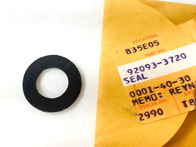 92093-3720 NOS Kawasaki JT JH Hull Seal