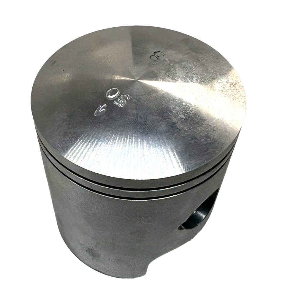 NOS Kawasaki F81M Piston Kit 0.5mm