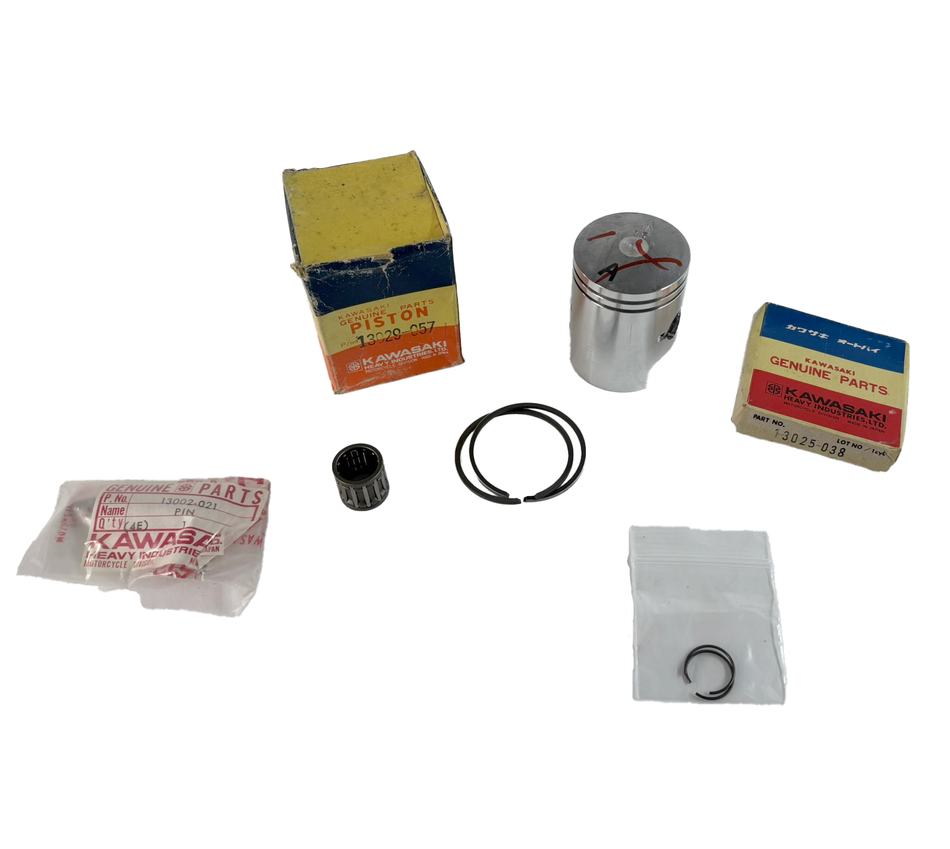 NOS Kawasaki S1 0.5mm Piston Kit OVERSIZE 13029-057