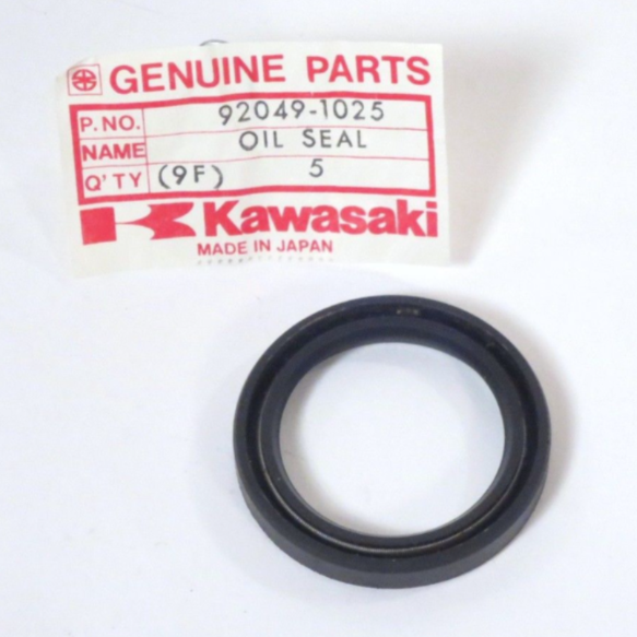 92049-1025 OEM KAWASAKI KZ1300 Final Drive Oil Seal Concourse Vulcan KZ1000 Shaft