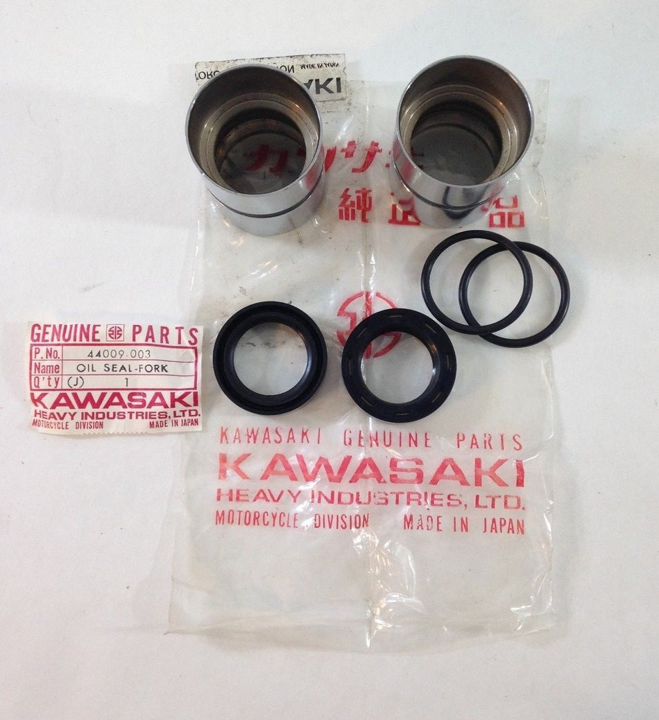 NOS Kawasaki C2SS C2TR FRONT FORK NUT/SEAL KIT J1T D1